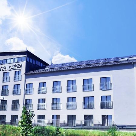 Hotel Milosz Restauracja, Basen Dla Dzieci, Sala Zabaw, Silownia Karthaus Exterior foto